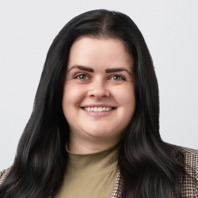 Taylor Carman Headshot