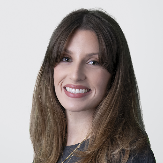 Lindsey Cook Headshot