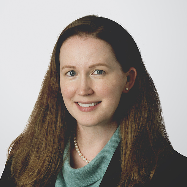 Kelly Hellmuth headshot