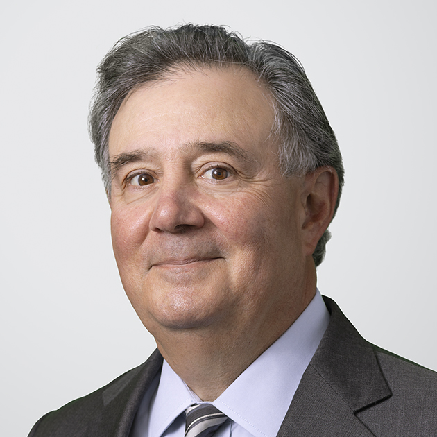 Robert Labate headshot