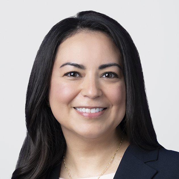 Christina McNamara headshot