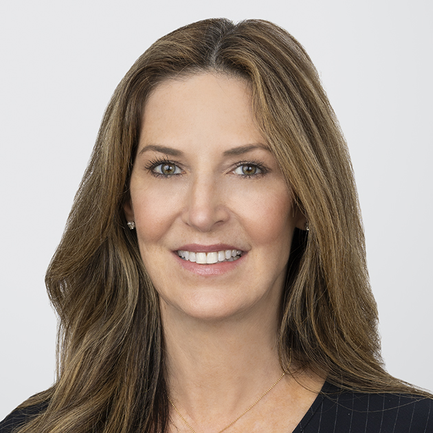 Stephanie Nelson Headshot