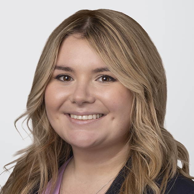 Delia O'Shea Headshot