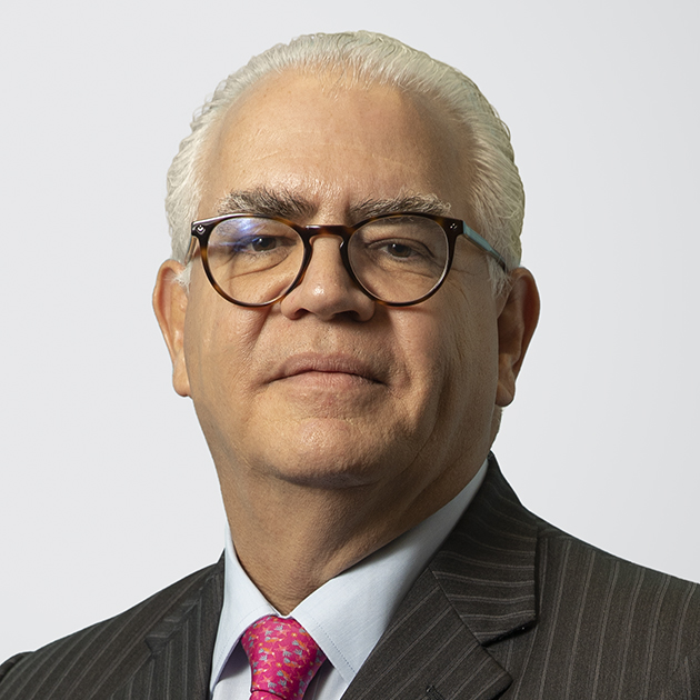 Gerardo Prado headshot