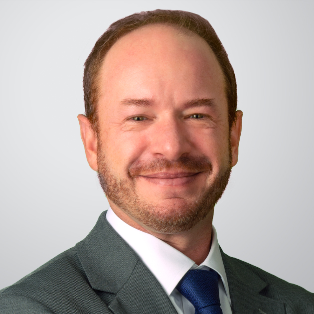 Marshall Senterfitt Headshot