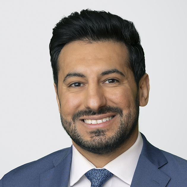 Amir Shakoorian Headshot