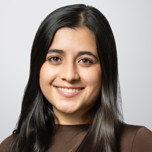 Mariana_Valencia_Headshot