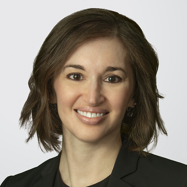 Rebecca Waltuch Headshot