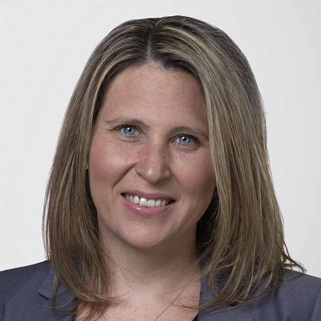 Christine Walz headshot