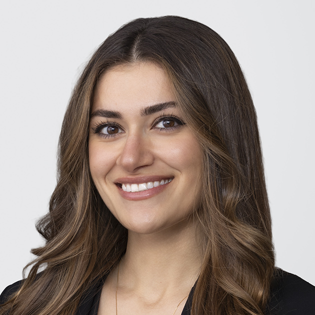 Sophie Zarkesh Headshot